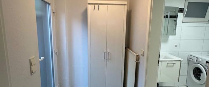 Schickes Apartment voll möbliert, in Hagen- Hohenlimburg perfekt für Pendler - Photo 1