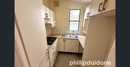 NEAT 4 BEDROOM HOUSE - Photo 2