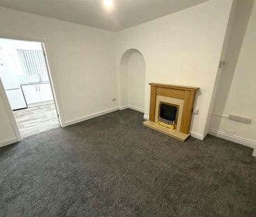 2 bedroom semi-detached house to rent - Photo 1