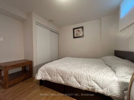 Property For Lease | N9051555 - Photo 5