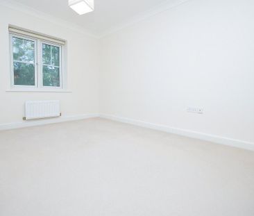 2 bedroom property to rent - Photo 4