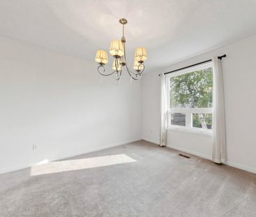 For Lease - 94 Howlett Avenue, Newmarket, Ontario - Photo 5