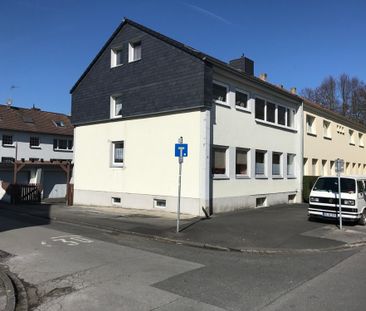 Gemütliche DG-Wohnung in ruhiger Lage! - Photo 1