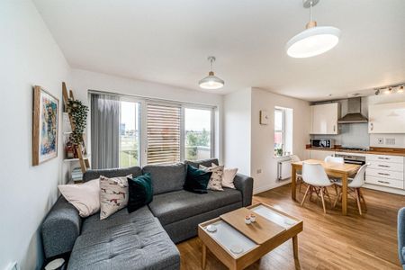 Pondecroft - Photo 2