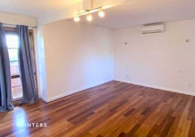 Large Four Bedroom Family Home - Photo 5