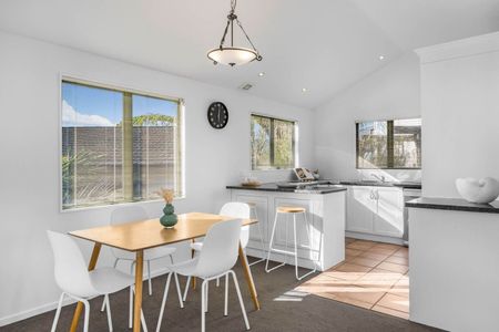 12C Silverton Avenue, Wai O Taiki Bay, Auckland - Photo 3