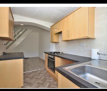 2 bedroom terraced house to rent - Photo 4