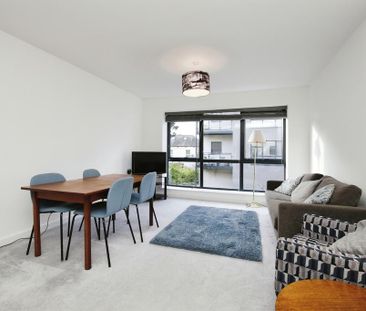 2 bedroom apartment to rent - Photo 2