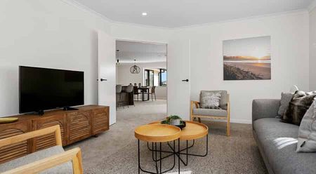 4 Bedroom Executive home - Photo 3