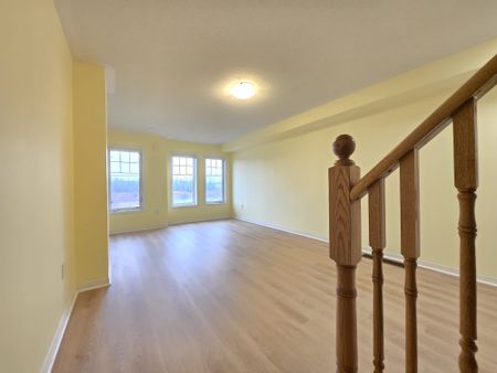 For Lease - 5289 Major Mackenzie Drive, Markham, Ontario - Photo 5