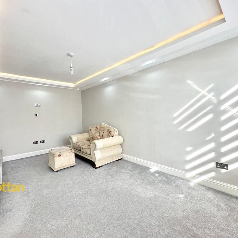 5 bedroom semi-detached house to rent - Photo 1