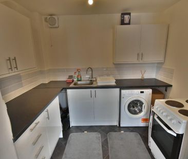 1 bedroom flat to rent - Photo 3