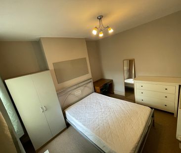 4 bedroom house - Photo 6