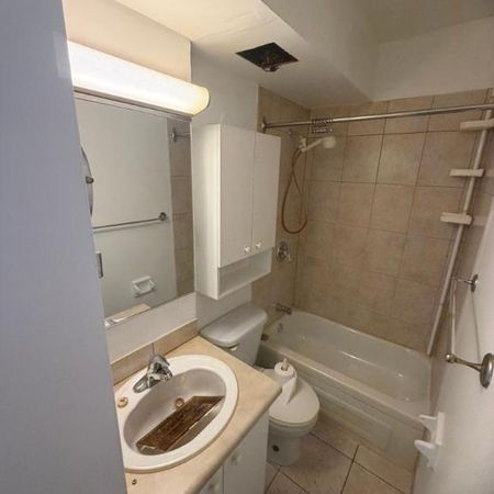 1 CH - 1 SDB - Québec - $849 /mo - Photo 4
