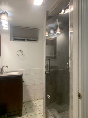 For Lease - 200 Phyllis Avenue Unit# Lower, Toronto, Ontario - Photo 1