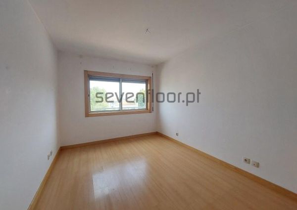 Apartamento T2+1 em Porto