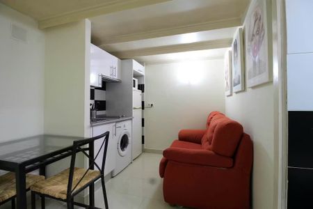 Calle del Garellano, Madrid, Community of Madrid 28039 - Photo 3