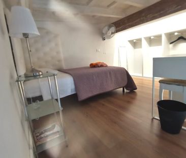 Via dei Serragli, Florence, Tuscany 50124 - Photo 4