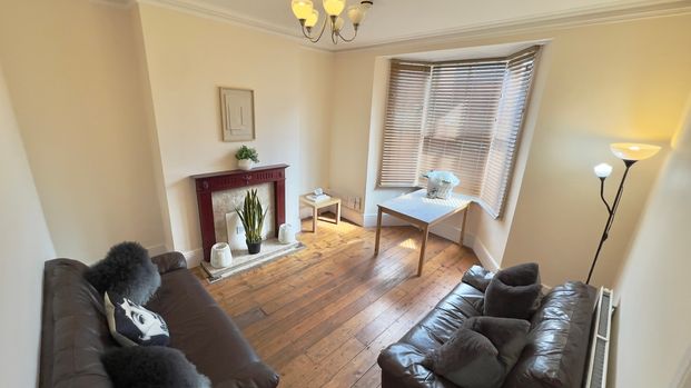 6 Bed Student Accommodation - Photo 1