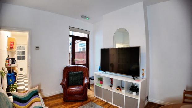 77 Kitchener Road - Photo 1