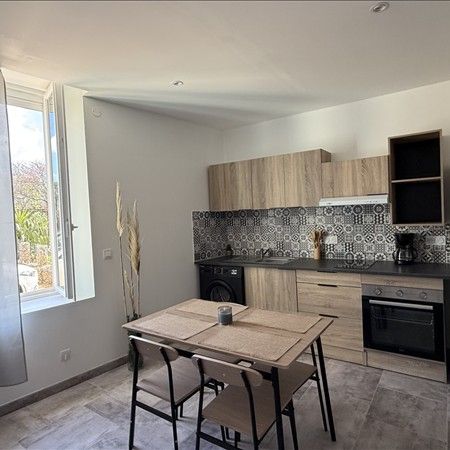 2 pièces - Meublé - 31,89 m² - RDC - Colocation non autorisée - Photo 1