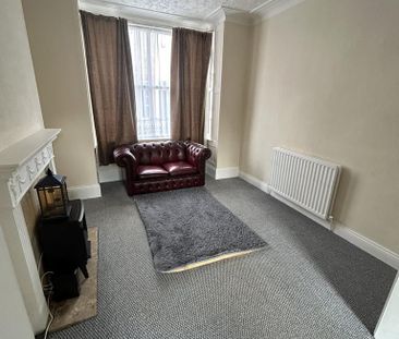 2 bedroom terraced house to rent - Photo 1