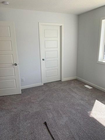 3 Bedroom 2 Bathroom Townhouse in Skyview Ranch - SF182 - Photo 3