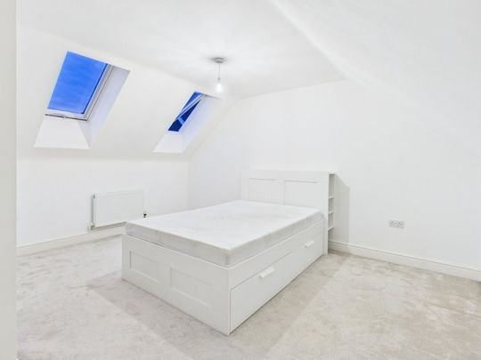 Pennylets Green, Stoke Poges, Buckinghamshire,SL2 - Photo 1