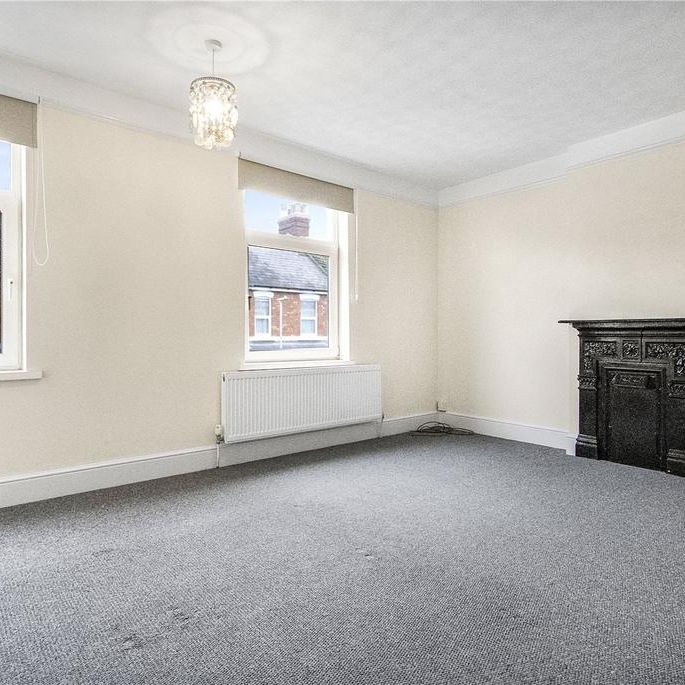 3 bedroom end of terrace house to rent - Photo 1