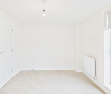 Fry Close, Yate, Bristol - Photo 3