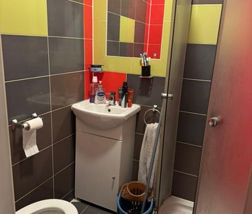 Studio Flat, Stoke Newington High Street, N16 - Photo 3