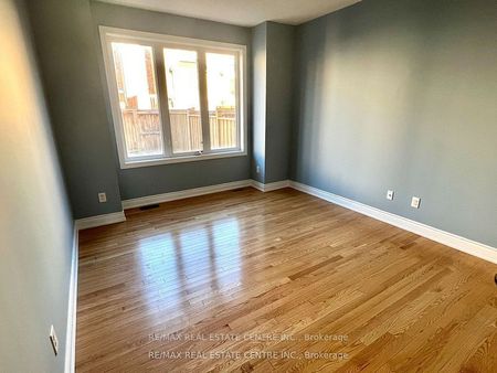 For Lease - 211 Elbern Markell Drive, Brampton, Ontario - Photo 3