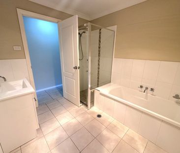 Three Bedroom Duplex - Photo 6