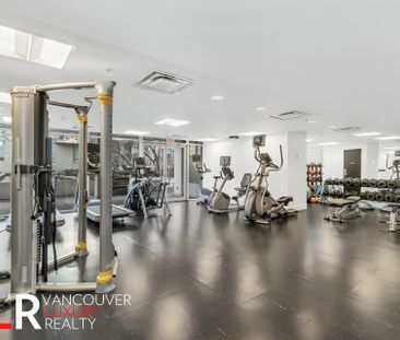 Townhouse in Downtown Vancouver, BC - Photo 5