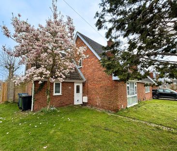 3 bedroom semi-detached house to rent - Photo 1