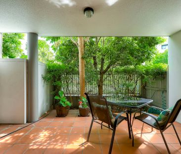 Ground floor apartment, right in the heart of New Farm! - Photo 1