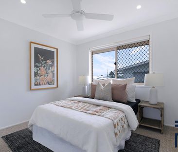 Available Now 3 bedroom townhouse just repainted! - Photo 5