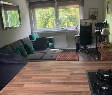 1 Bed Flat, Maxwell Drive, G41 - Photo 3