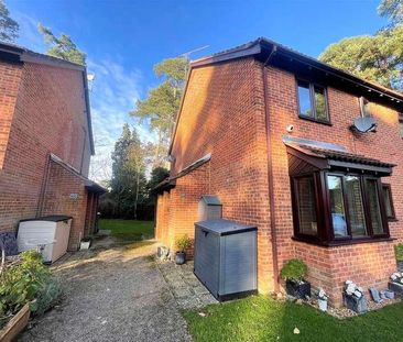 Maguire Drive, Frimley, Camberley, GU16 - Photo 3