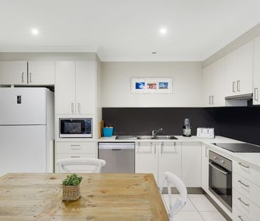 Simply Stunning! - Photo 2