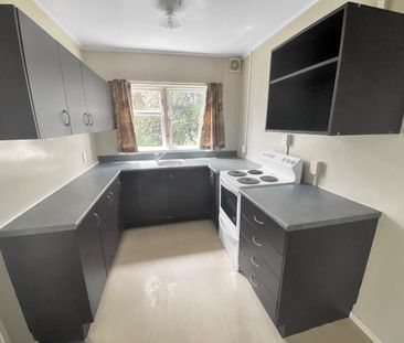 Riverside Apartment Ground floor 2 Bedroom - Photo 3