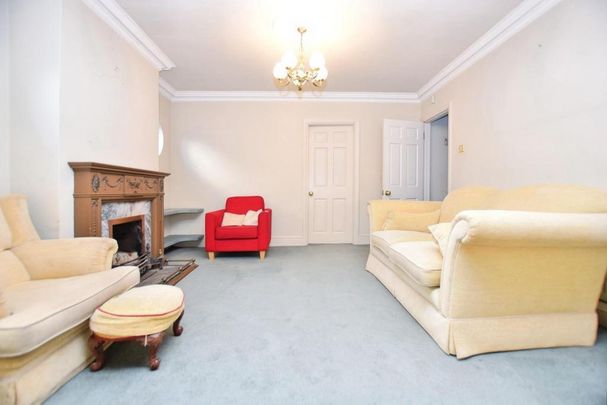 4 bedroom chalet to rent - Photo 1