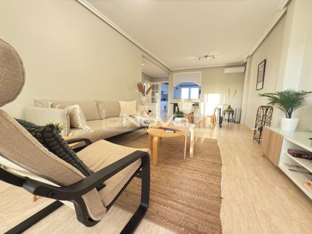 Noble luxury. Two bedroom apartment in a quiet urbanization overlooking the sea and golf cour - Photo 3