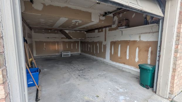 For Lease - 24 Hodgins Avenue, Georgina, Ontario - Photo 1