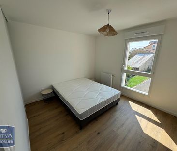 Location Appartement 4 pièces 81m² ST BENOIT 86280 - Photo 6