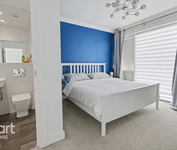 5 bedroom end of terrace house to rent - Photo 6