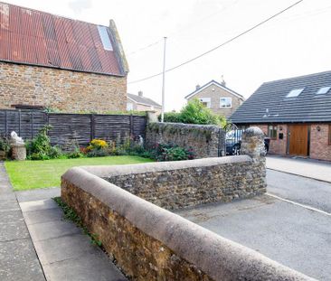 2 bedroom detached bungalow to rent - Photo 5