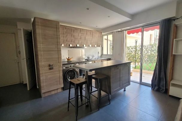 studio meublé, terrasse st jean d'Angély - Photo 1