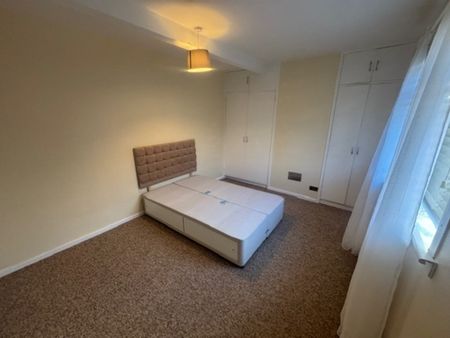 2 Bedroom Property To Rent - Photo 2