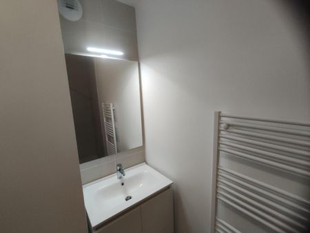 location Appartement T3 DE 65.22m² À MONTLOUIS SUR LOIRE - Photo 4